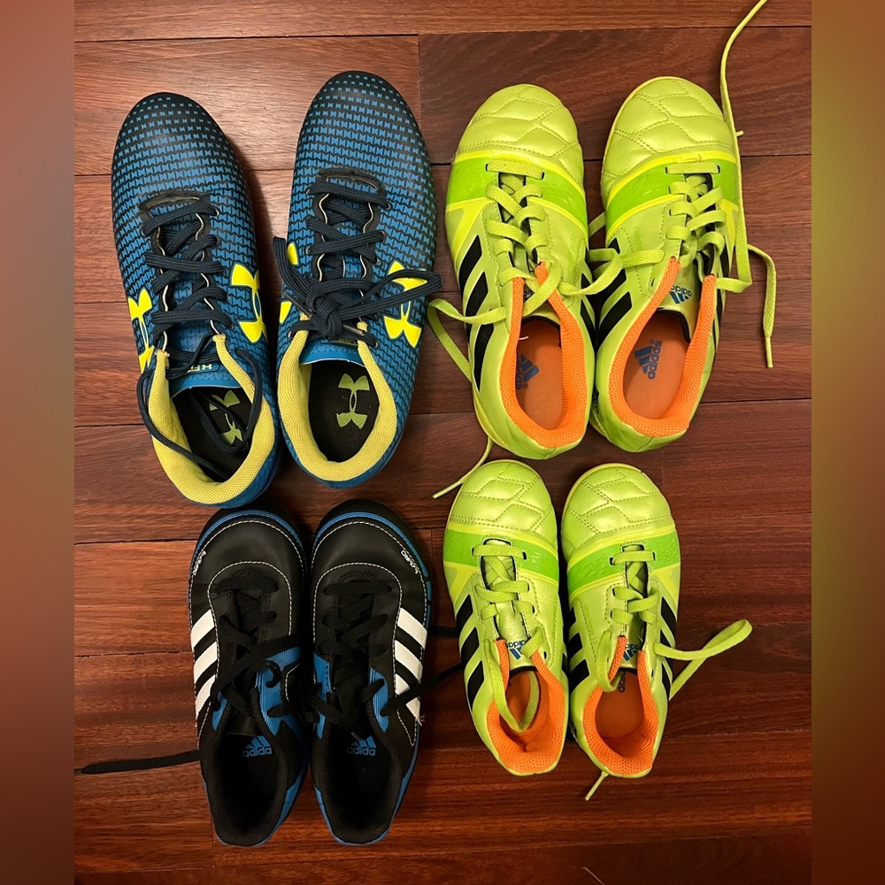 Soccer shoes, boys